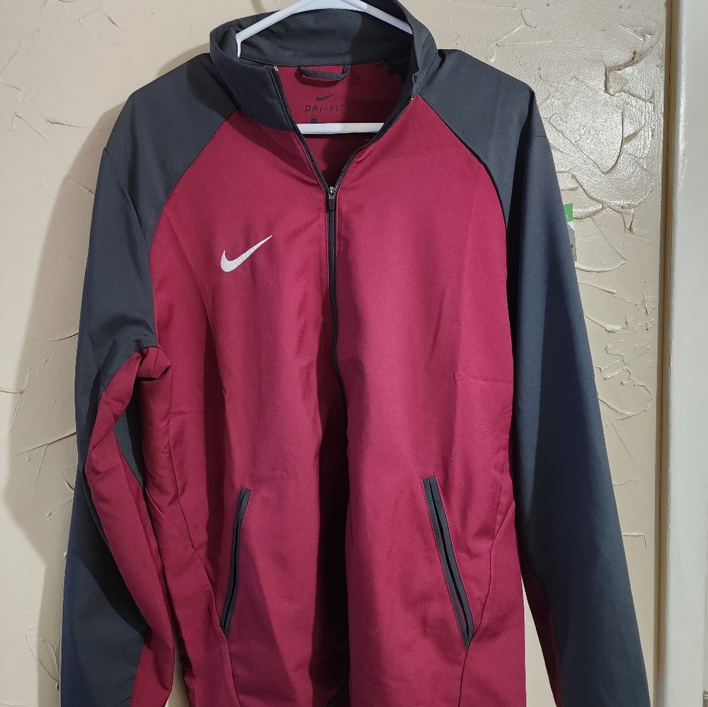 Nike dri fit jacket coat zip up red size medium